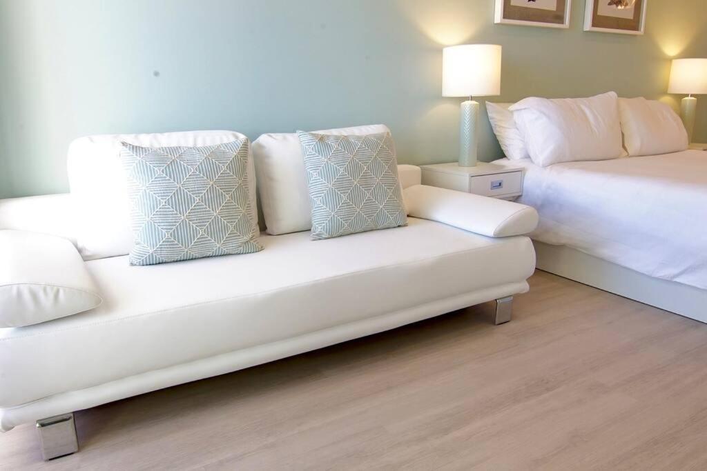 Sea Lovers - Sea Front - Studio Apartment มงติกอร์โด ภายนอก รูปภาพ