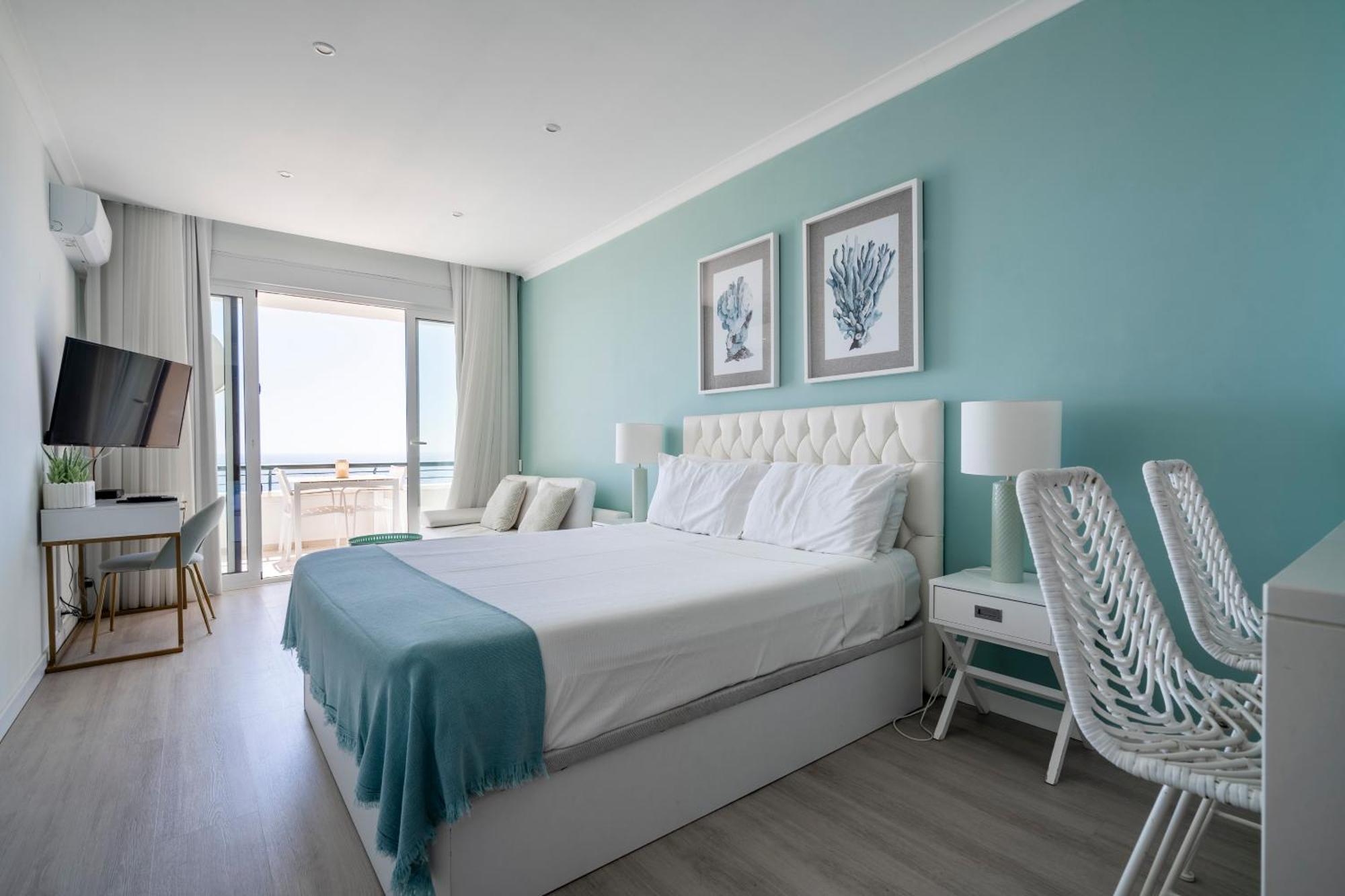 Sea Lovers - Sea Front - Studio Apartment มงติกอร์โด ภายนอก รูปภาพ